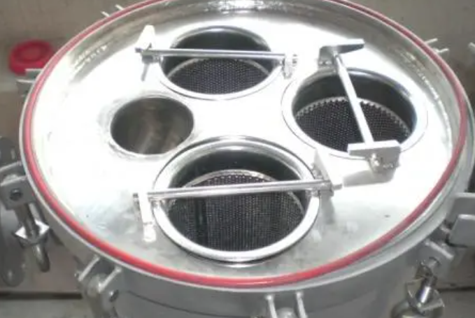 化工精密多袋式过滤器,结构特点